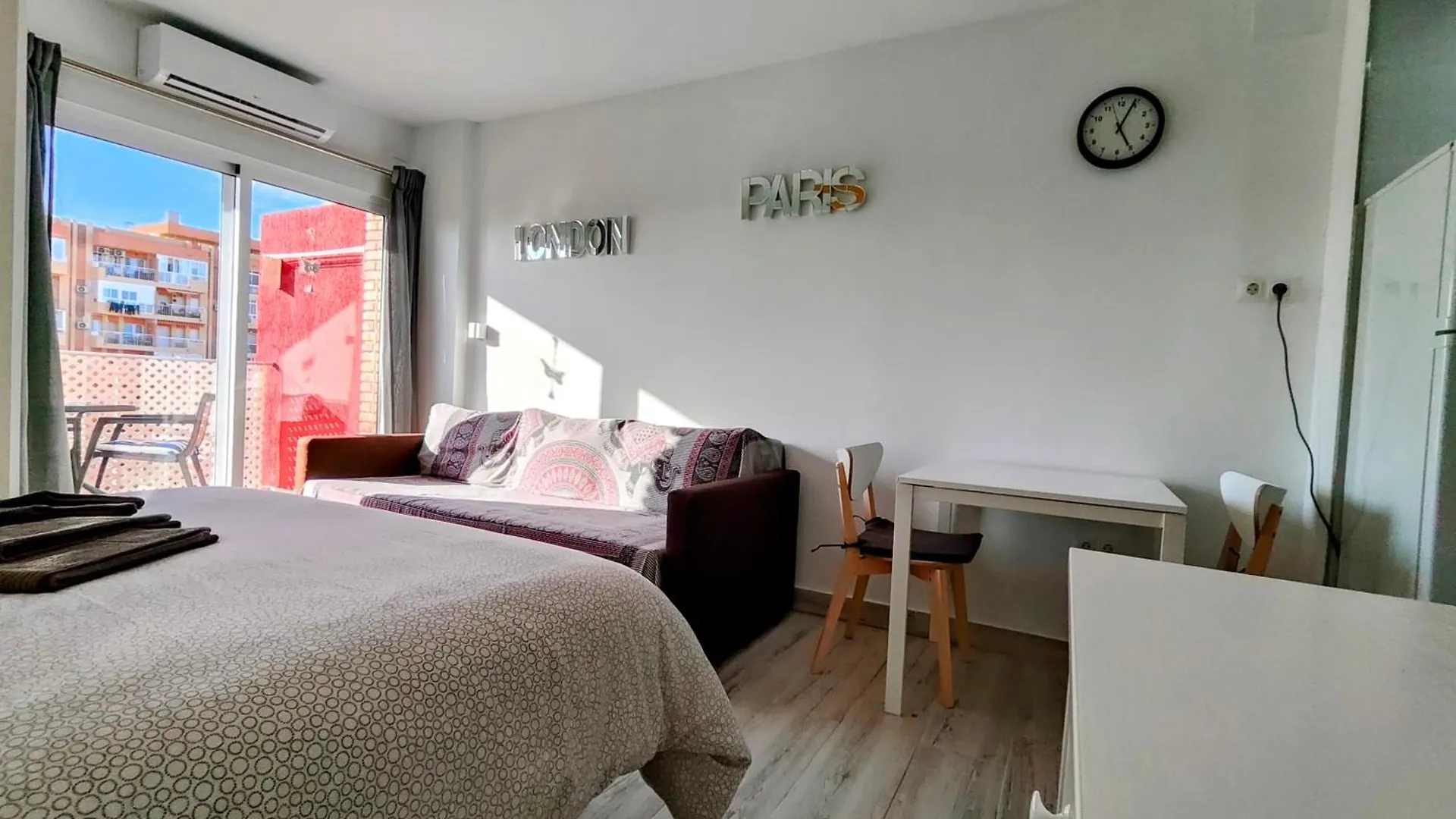 Апартаменты Minerva With Views Of The Sea And Бенальмадена