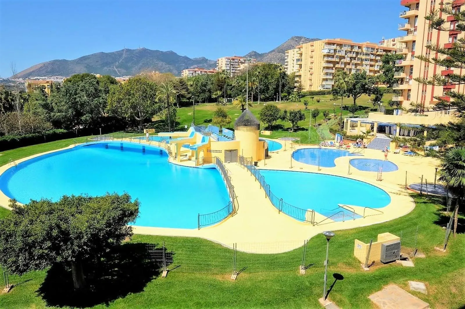 Contacts de Minerva With Views Of The Sea And Benalmadena